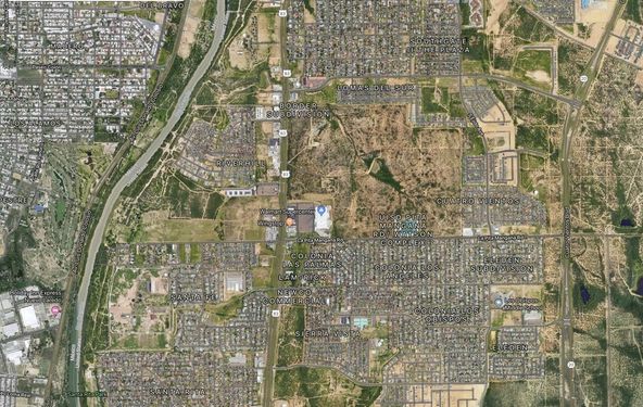 4002 S Zapata Hwy, Laredo, TX 78046